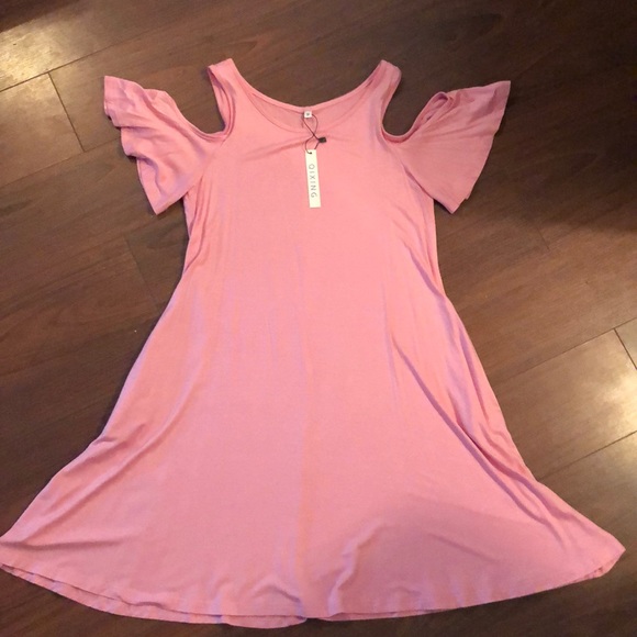 👗NWT pink cold shoulder dress - Picture 3 of 4